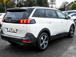 Peugeot 5008 1.5 BlueHDi 130bhp GT Black Pack - Image 4