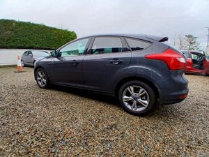 Ford Focus 2014 - Image 2