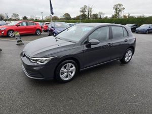 Volkswagen Golf Life - Image 2