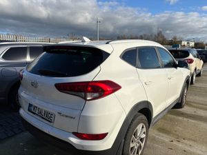 18 Tucson Exe 1.6 Petrtol 80km Starts - Image 3