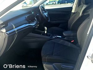 Skoda Octavia AMBITION 2.0 TDI 115 BHP 4DR *1 OWNE - Image 4