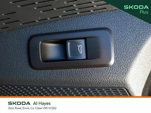 Skoda Octavia **VERY RARE STOCK**SELECTION BOX 1.5 - Image 3