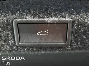 Skoda Octavia **VERY RARE STOCK**SELECTION BOX 1.5 - Image 4