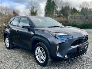 2021 Toyota Yaris Cross 1.5 Hybrid Luna Auto - Image 2