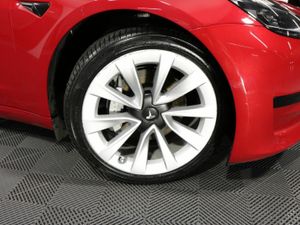 Tesla Model 3 RWD - Image 4