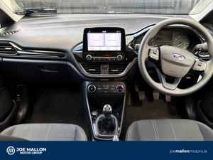 Ford Fiesta 1.1L Ti-VCT 70 PS Zetec - Image 4