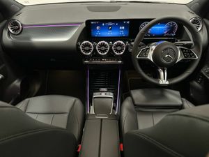 Mercedes-Benz GLA GLA200 Progressive Line + - Image 4