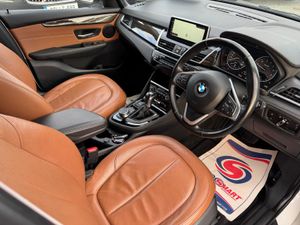 162 BMW 218 AUTO 7 SEATER LOW KMS MEGA SPEC - Image 4
