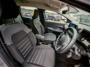 DACIA JOGGER COMFORT TCE 110 5DR - Image 3