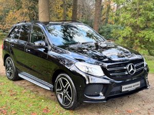GLE 250 AMG NIGHT EDT 4-MATIC * LOW KMS * - Image 4