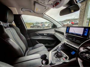 PEUGEOT 3008 ALLURE PREMIUM BLUEH BLUEHDI S/S - Image 4