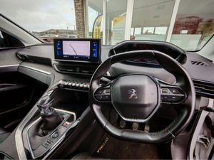 PEUGEOT 3008 ALLURE PREMIUM BLUEH BLUEHDI S/S - Image 2