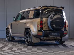 2023 Land Rover Defender 110 P400e XS Edition - Image 4