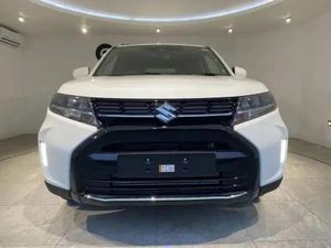 Suzuki Vitara 1.4 Boosterjet Mild Hybrid Motion 5 - Image 2