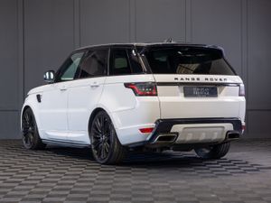 2019 Range Rover Sport P400e Dynamic HSE - Image 4