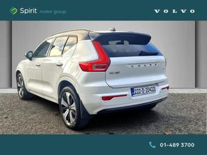 Volvo XC40 T4 "Plug In Hybrid" 211HP,  Plus (Dark - Image 3