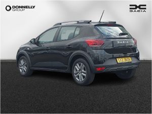 Dacia Sandero Stepway Hatchback Expression - Image 2