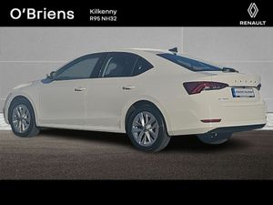 Skoda Octavia AMBITION 2.0 TDI 115 BHP 4DR *1 OWNE - Image 3