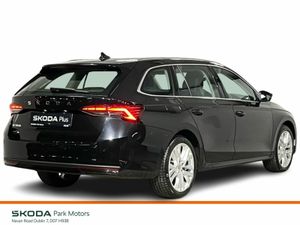 Skoda Octavia Selection+ Combi 2.0TDI 115BHP - Rev - Image 4