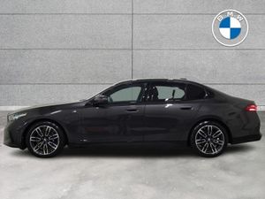 BMW 5-Series 530e M Sport Saloon - Image 4