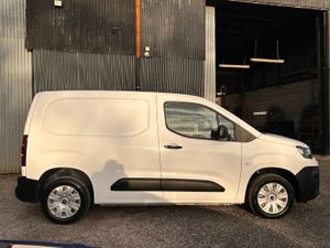 Citroen Berlingo 2021 3 seater - Image 3