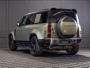 2022 Land Rover Defender 110 P400e X-Dynamic SE - Image 4
