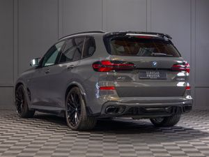 242 BMW X5 X-Drive 50e M-Sport - Image 4