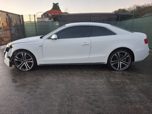 ?2013 Audi A5 S-Line 2.0 TDI Automatic - Image 4