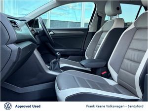 Volkswagen T-Roc *Design* 1.0TSI 110HP @Frank Kean - Image 4