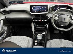 Peugeot 2008 HYBRID 145BHP e-DCS6 Allure - Image 4