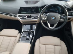 BMW 3-Series 330e Sport Pro Auto - Image 4