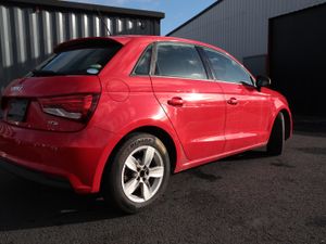 AUDI A1 2016 RED - Image 4