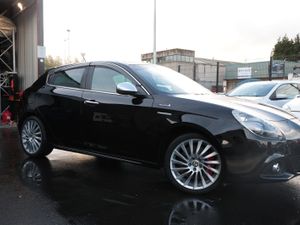 ALFA ROMEO SPORTS 2015 BLACK - Image 3