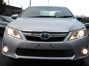 TOYOTA CAMRY 2012 SILVER HYBRID - Image 2