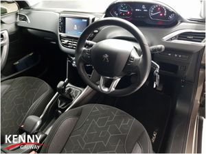 Peugeot 2008 ACTIVE 1.2 PURETECH 82 4DR - Image 2