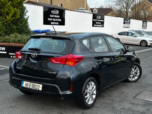Toyota Auris 2014 - Image 4