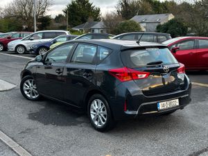 Toyota Auris 2014 - Image 3