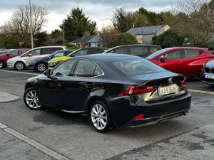 Lexus IS300 Automatic - Image 4