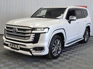 Toyota Landcruiser Lc300 Diesel 2025 - Image 2