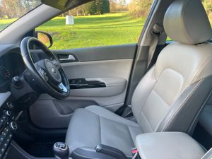 Kia Sportage 2017, platinum , leather - Image 4