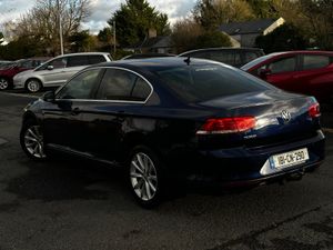 Volkswagen Passat 2018 - Image 3