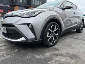 2022 Toyota C-HR 1.8 HYBRID SPORT BITONE - Image 4