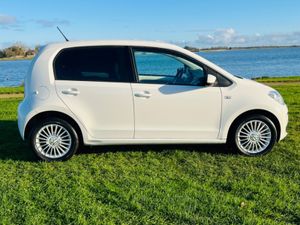 Volkswagen up! 1.0 AUTO//FINANCE AVAILABLE//CALL T - Image 3