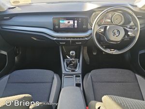 Skoda Octavia AMBITION 2.0 TDI 115 BHP 4DR *1 OWNE - Image 2