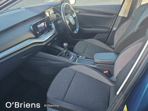 Skoda Octavia AMBITION 2.0 TDI 115 BHP 4DR *1 OWNE - Image 4