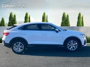 Audi Q3 35 TDI 150HP S Tronic SE - Image 3