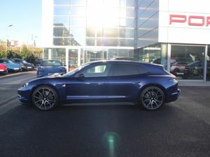 Porsche Taycan Sport Turismo - Image 3