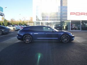 Porsche Taycan Sport Turismo - Image 4