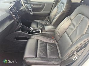 Volvo XC40 T4 "Plug In Hybrid" 211HP,  Plus (Dark - Image 4