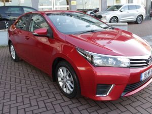 1.4 D-4D AURA 4DR SALOON // STUNNING CAR IN IMMACU - Image 2